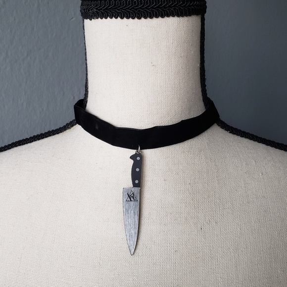 Y.R.U x Vinca "KNIFE" Choker - Picture 2 of 4